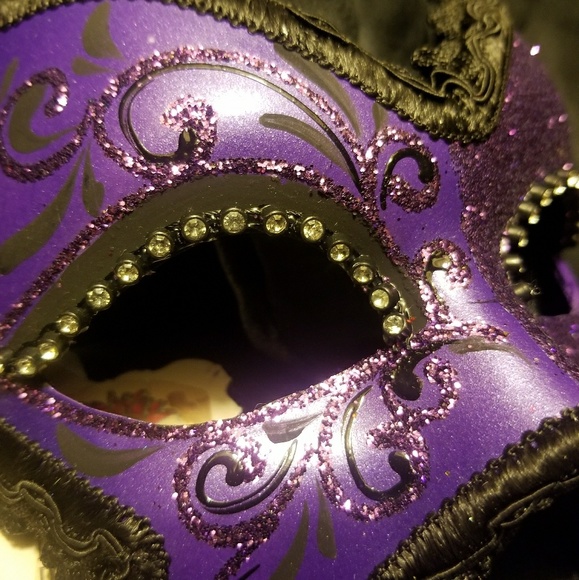 Masquerade - Picture 4 of 4